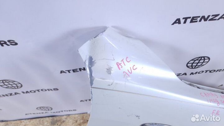 Крыло переднее правое Toyota Camry 40