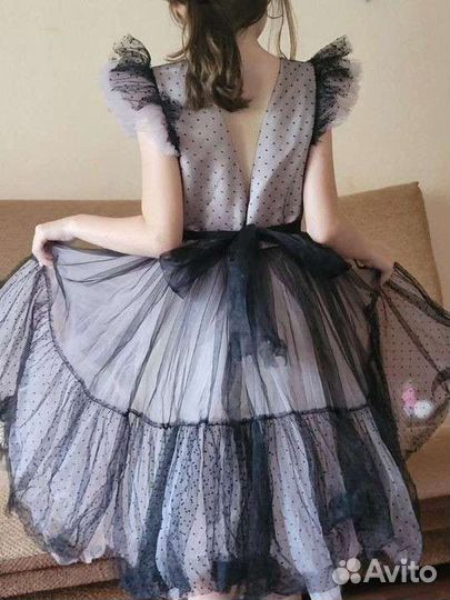 Платье для девочки новое