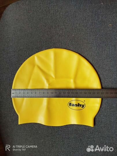 Шапочка и очки для плавания