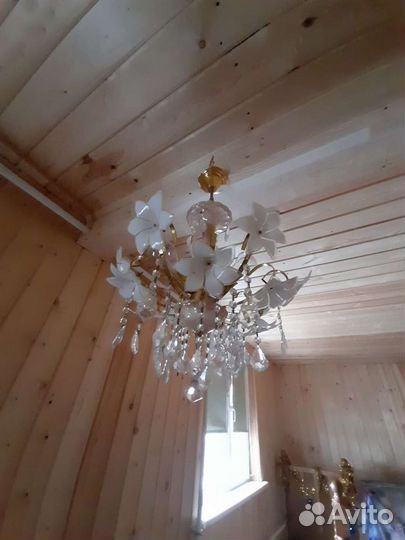 Люстра + бра на стену