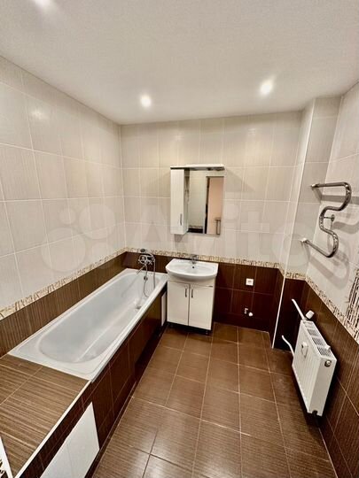 2-к. квартира, 70,4 м², 16/19 эт.