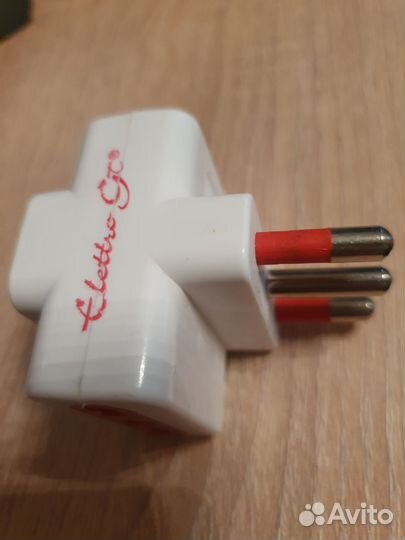 Тройник адаптер для путешествий по Италии