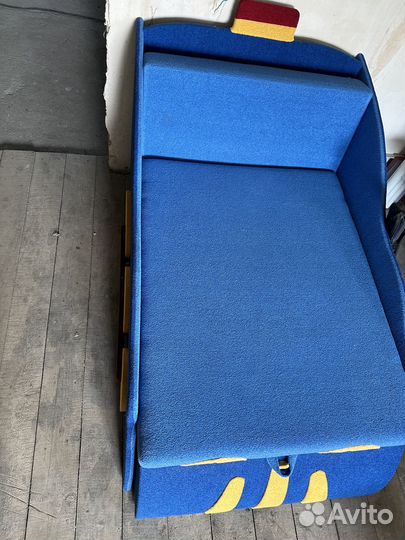 Детская кровать диван с мягкими бортиками