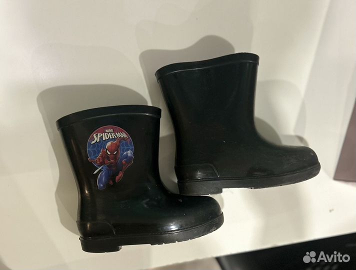 Резиновые сапоги