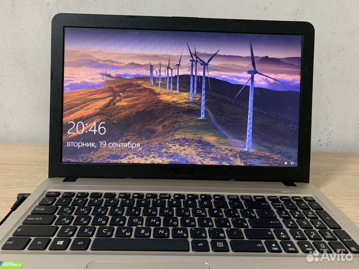 Ноутбук asus R540N