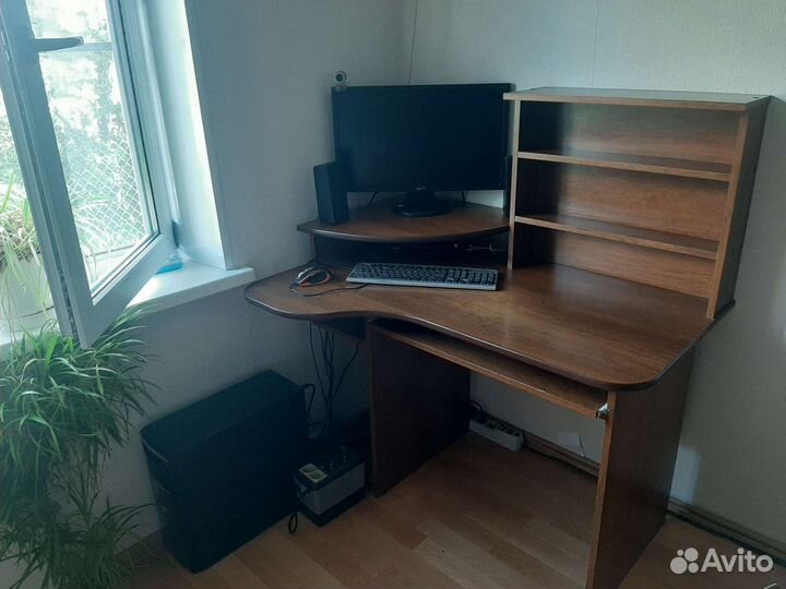 Компьютерный стол бу