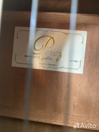 Классическая гитара Perez 600-nature