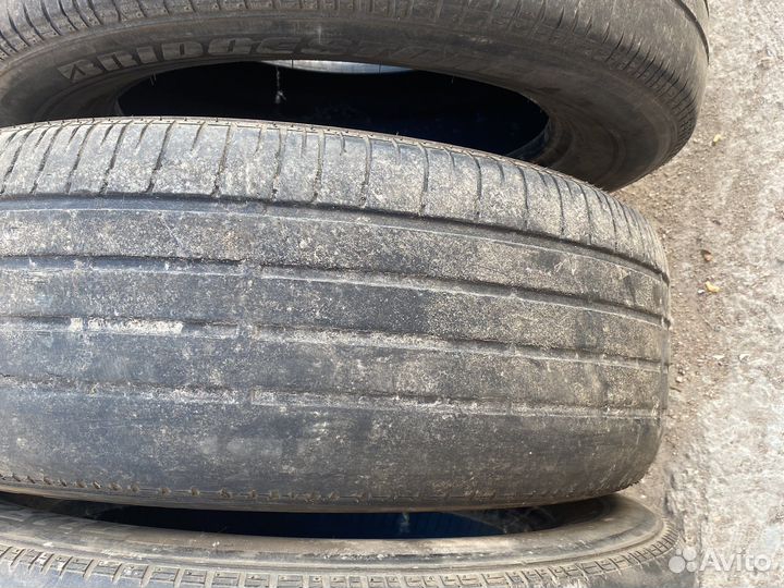 Bridgestone Turanza ER33 235/65 R17