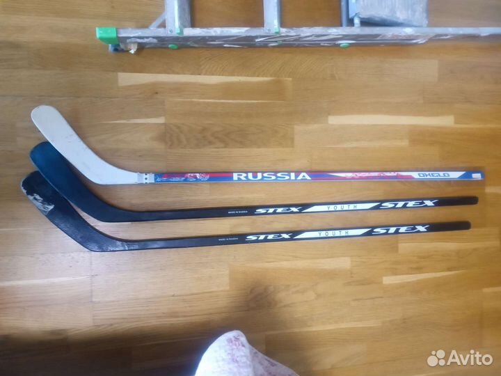 Клюшка хоккейная