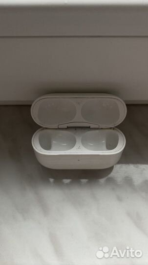 Кейс от наушников airpods pro бронь