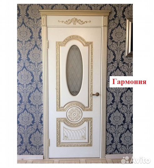 Дверь межкомнатная Эмаль Белая/ Патина золото