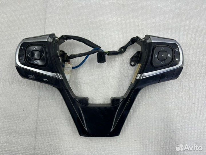 Кнопки на руль Toyota Camry V55 2014-2018