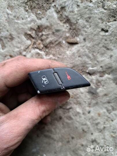 Кнопка разблокировки двери Audi A8 D3