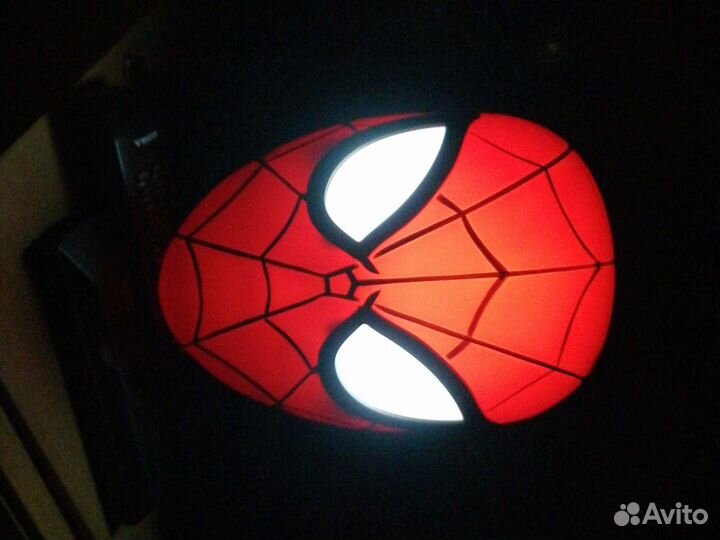Светильник человек-паук