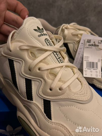 Мужские кроссовки adidas Ozweego