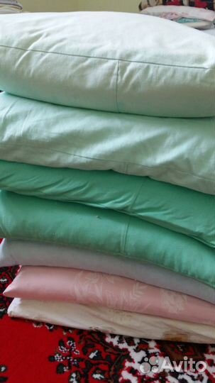 Подушки пуховые новые