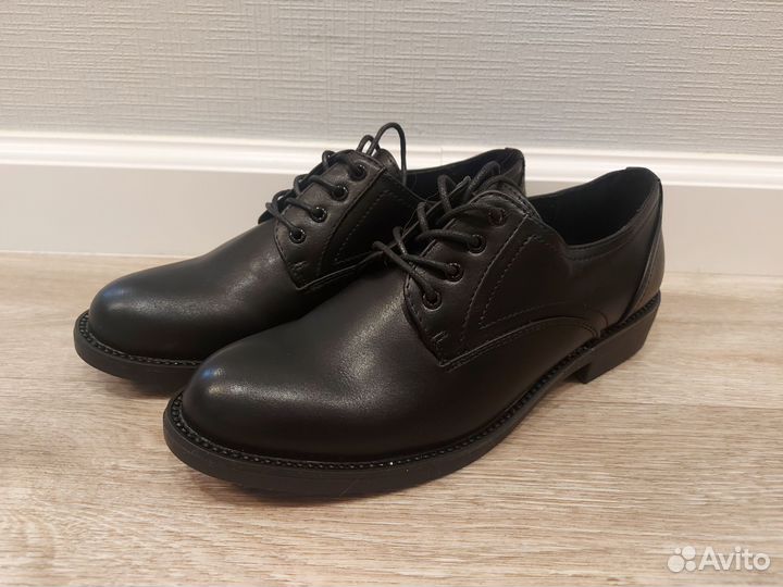 Полуботинки женские 39 размер