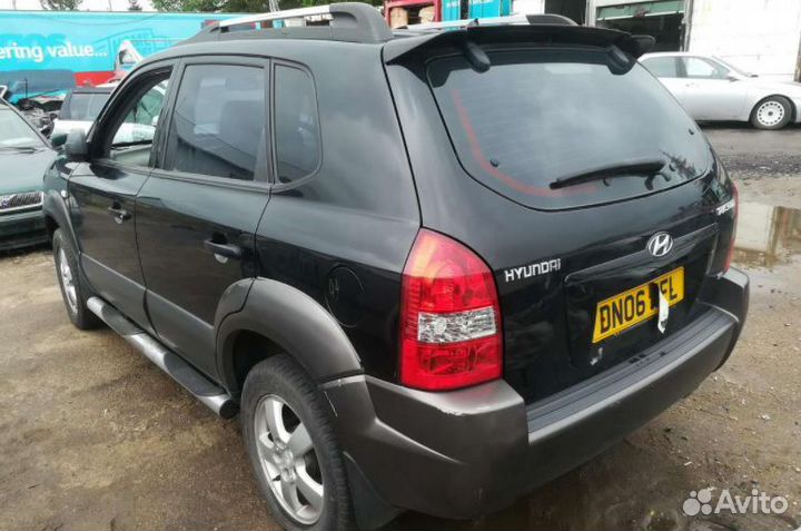 Hyundai Tucson 2006 г по запчастям