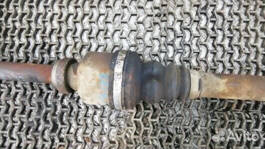 Привод передний правый peugeot 5008 (EEA12N101)