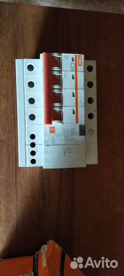 Автоматический выключатель