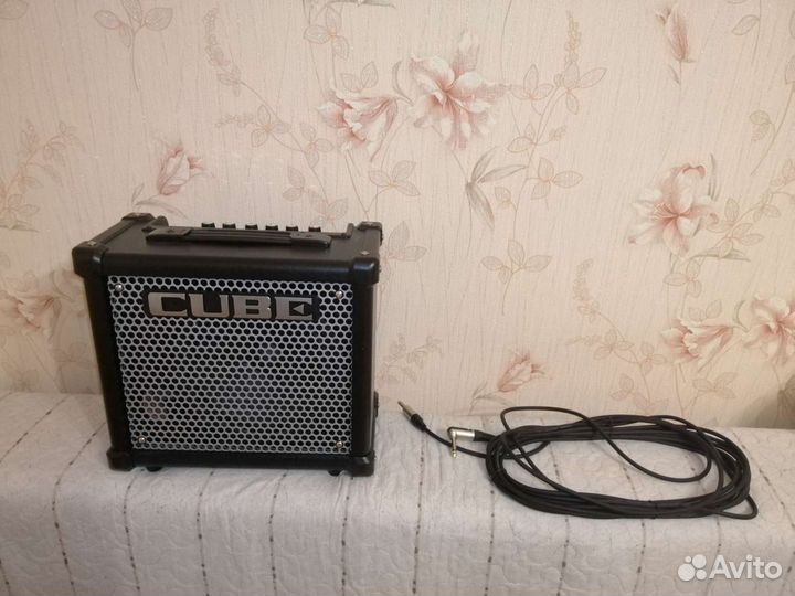 Электрогитара