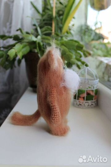 Вязаный кот