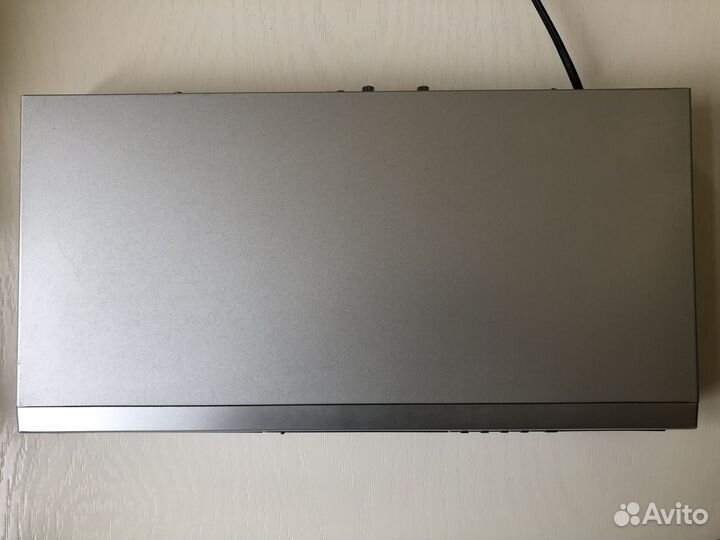 Dvd плеер Sanyo с пультом