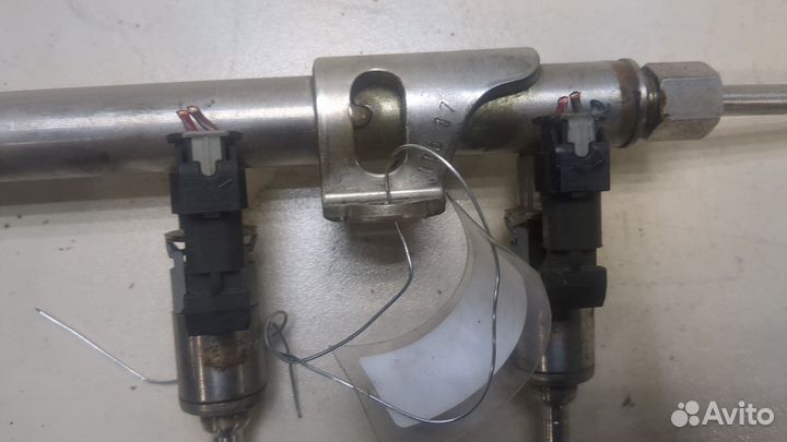 Форсунка топливная Volkswagen Jetta 6