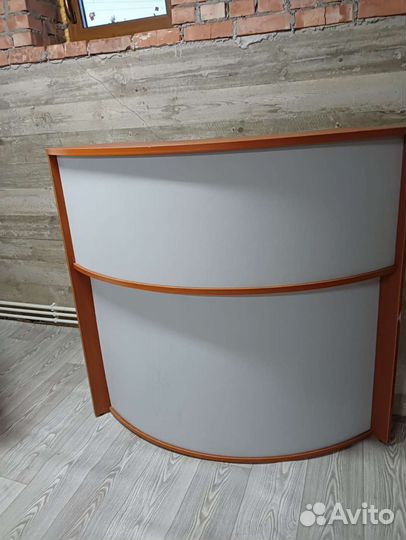 Ресепшн (стойка администратора)