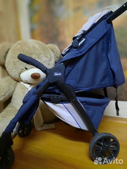 Прогулочная коляска chicco