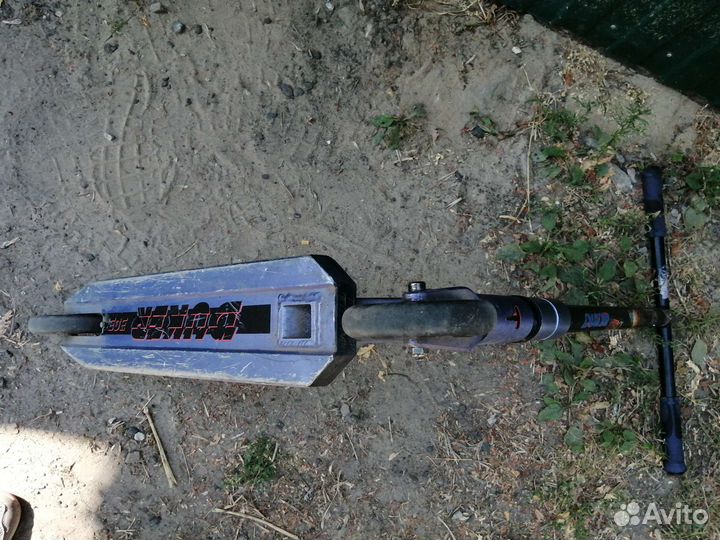 Трюковой самокат tech team duker 303