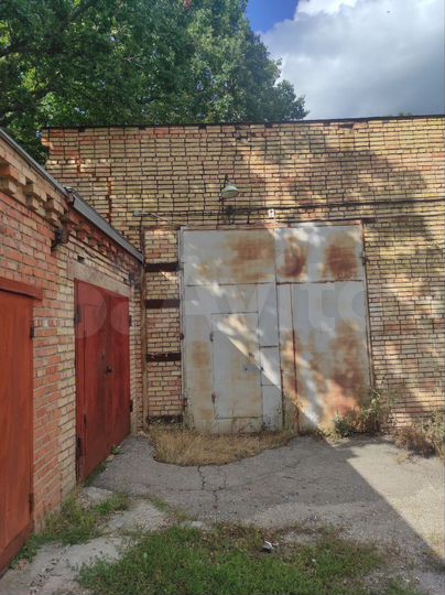 Гараж, > 30 м²