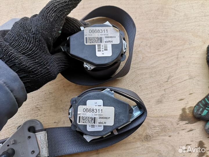 Ремень безопасности на Cadillac SRX 2003-2009