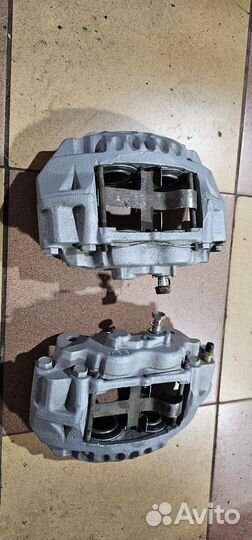 Суппорта передние toyota land cruiser 80 под r15