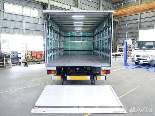 Промтоварный фургон Isuzu Forward (F-Series), 2012