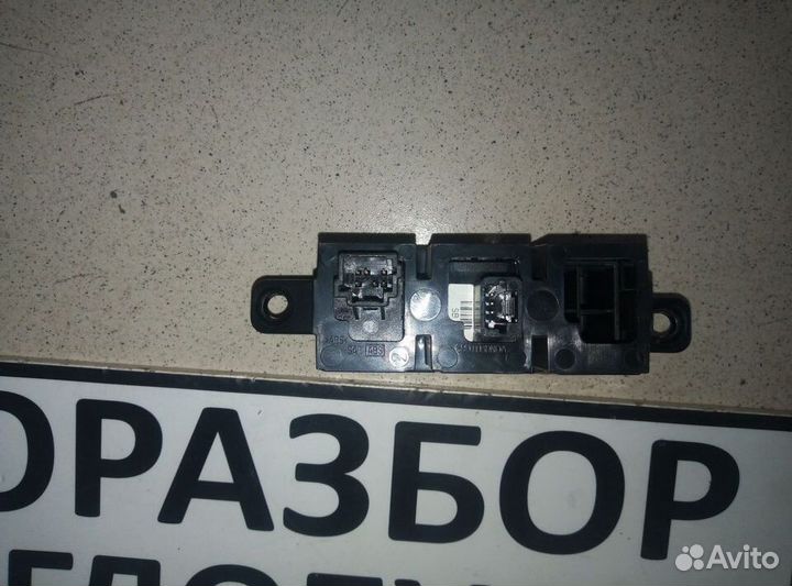 Блок кнопок Nissan Sentra B17
