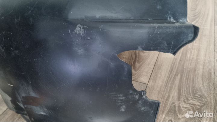 Подкрылок передний правый volvo xc70