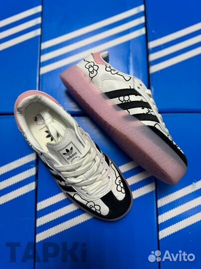 Adidas Samba 2.0 x Hello Kitty