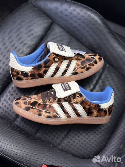 Кроссовки Adidas Smamba Wales Bonner Leopard