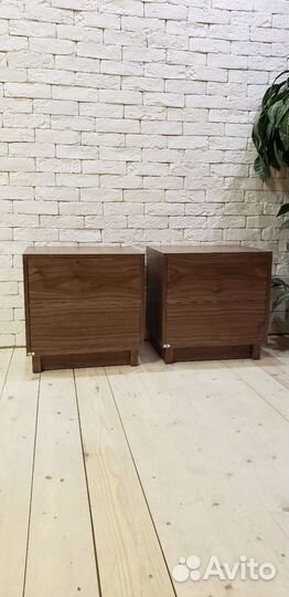 Тумба прикроватная