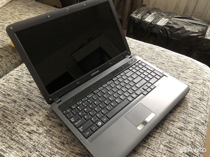 Samsung r525