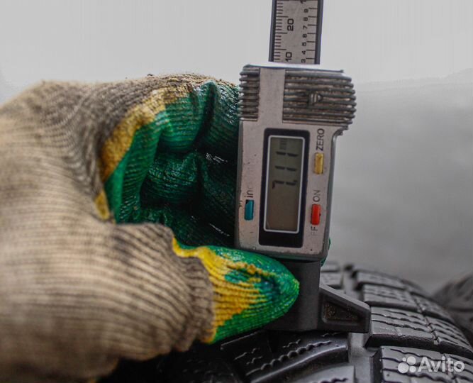 Goodyear UltraGrip Ice SUV Gen-1 215/65 R17 99T