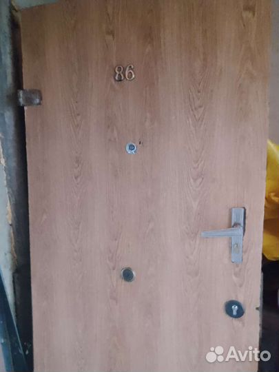 Дверь входная металлическая