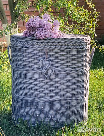 Корзина плетеная с крышкой