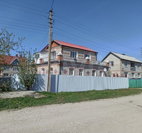 Коттедж 257 м² на участке 9 сот.