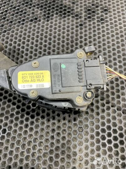 Педаль газа Ауди A6 C5 Audi А6 Volkswagen