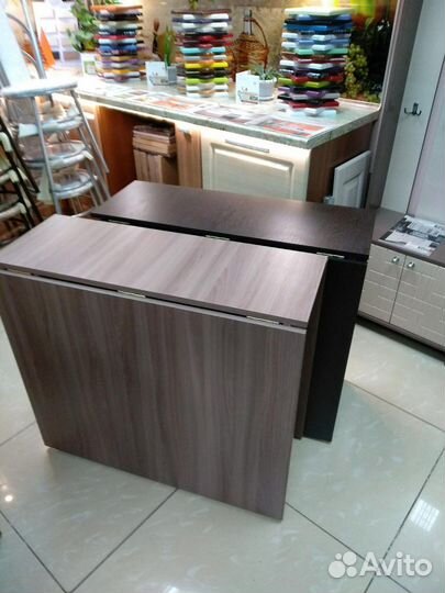Стол Книжка