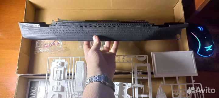 Сборная модель корабля 