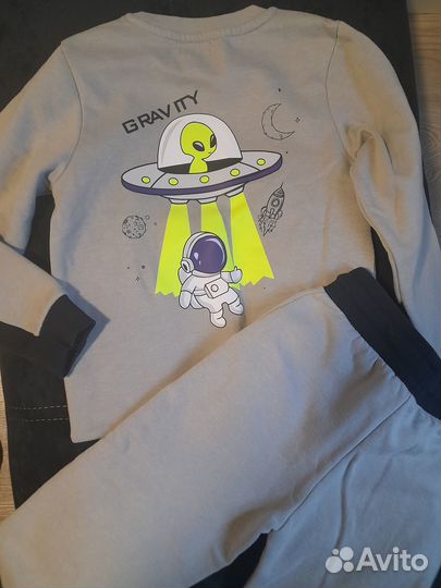 Костюм на мальчика 104-110