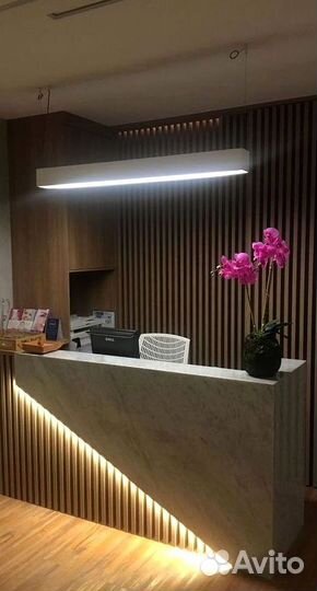 Стойка для консалтинговых компаний